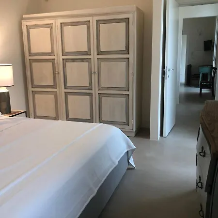 Master Deluxe Modern With View