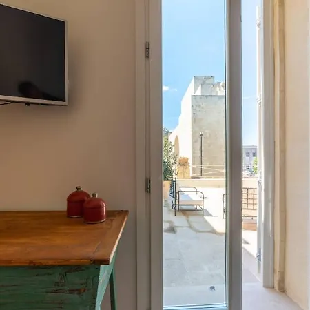 Master Deluxe Modern With View Lodge Lecce